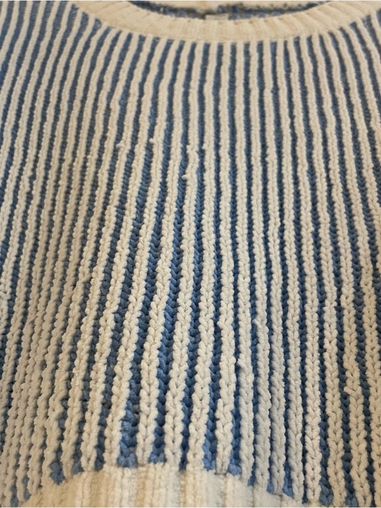Striped Blue and Cream Cropped Sweater - Picture 2 of 5
